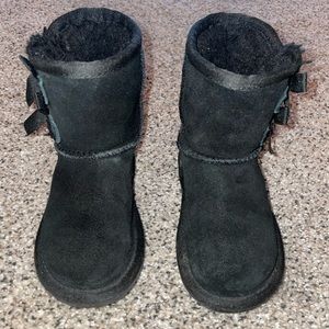 Kookaburra by UGG black Victoria boot